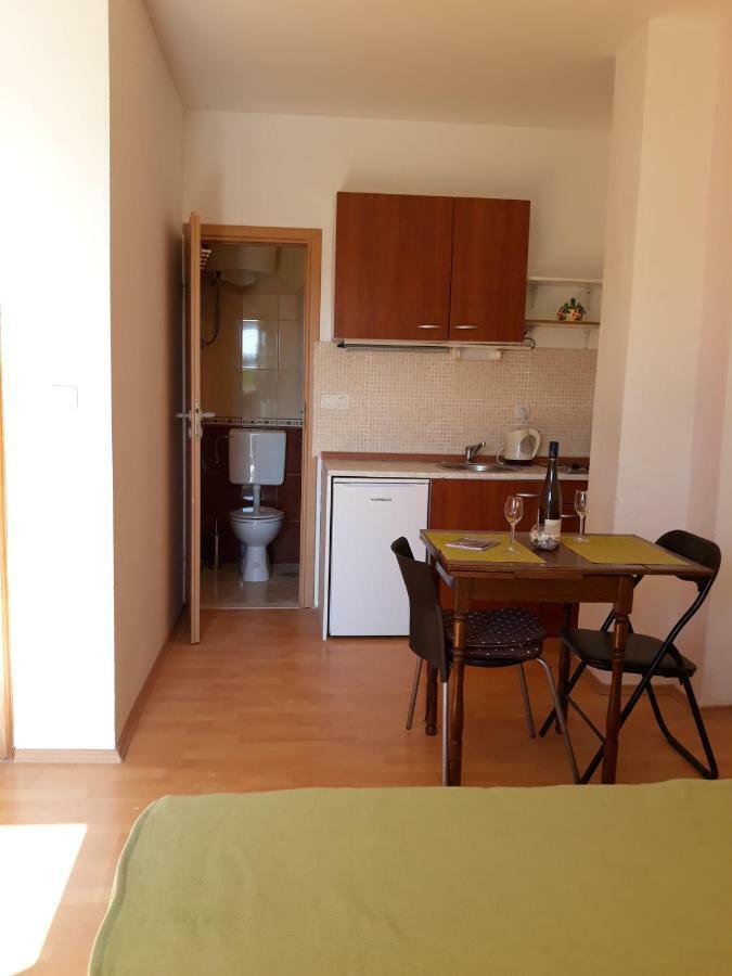 Apartmani Kljunak Zaton  Exteriör bild